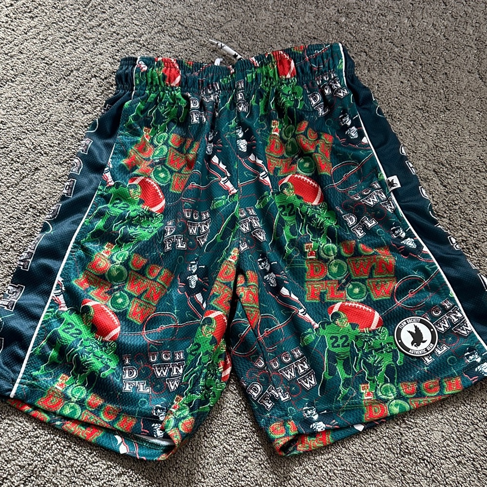 Boys Flow Society football shorts, size large